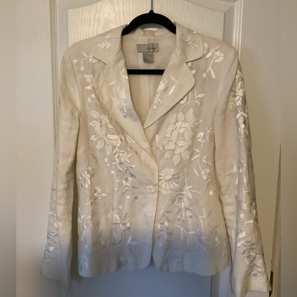 Spiegel White Floral Embroidered Blazer